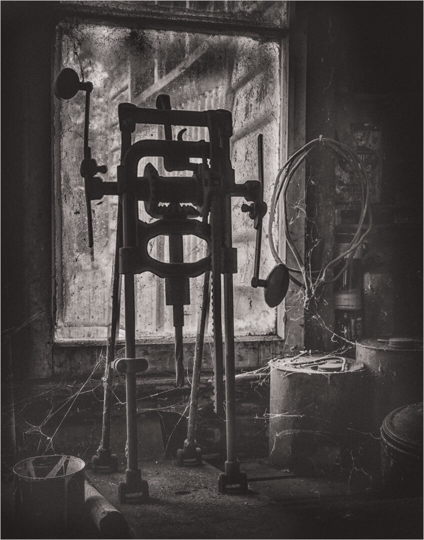 Merit For Print Early Robot By Paul MacKay