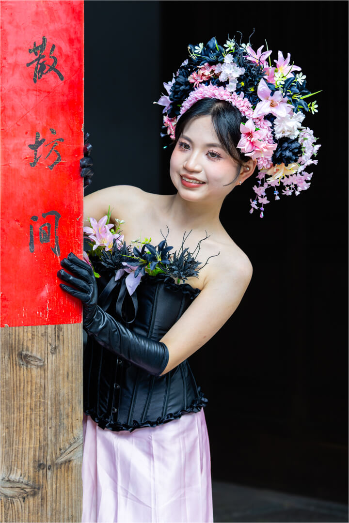 Merit For Print Xunpu Floral Headwear By Chris Seen