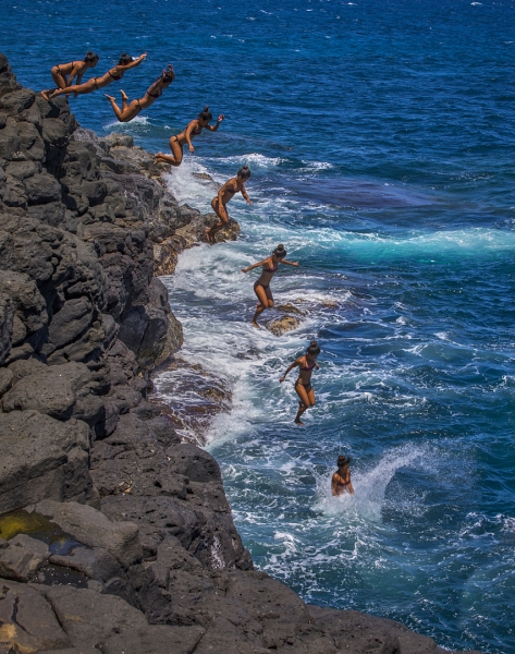 Honour For Hawaiian Jumper By Tony Rush