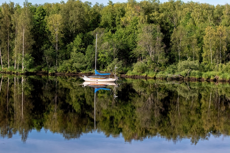 Merit For Digital A Lonely Boat By Swarna Wijesekera