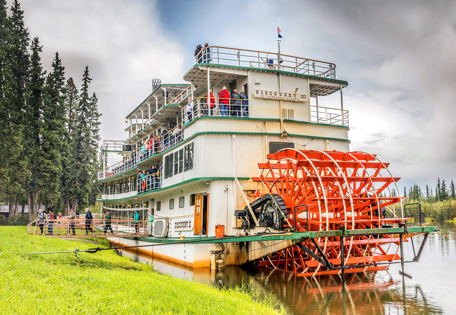 Honour For Print C029 Embarking The Discovery 111jpeg By Bob Garnett