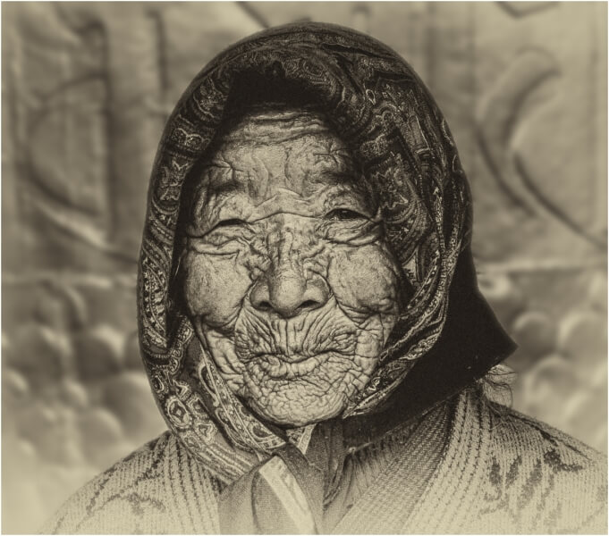 Honour For Bhutanese Old Lady  By Lekha Suraweera