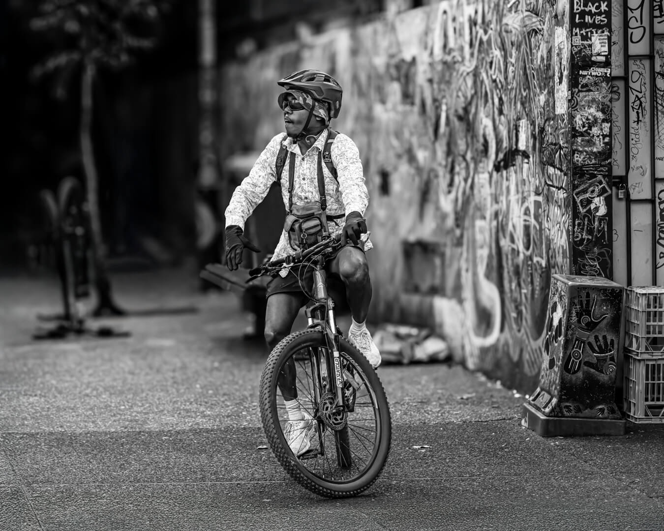 Honour For Digital The Bike Courier By Ian Sweetman